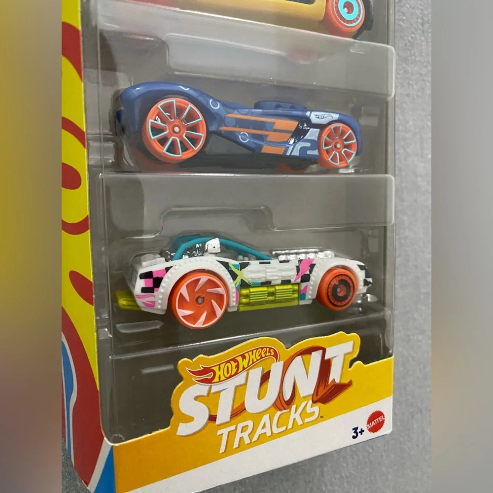NIB Hot Wheels Stunt Racer 5 Pack Racing Cars - Picture 5 of 5